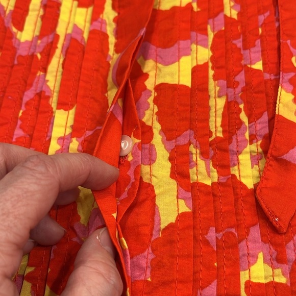 VINTAGE GAP | Red/Yellow/Purple Camo Button Up Sleeveless Blouse | Medium - Picture 6 of 10